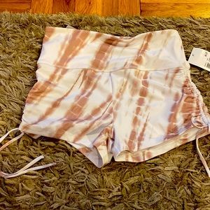 2 pairs of Forever 21 shorts size med (check photos)